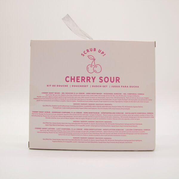 Σετ μπάνιου με 3*150ml αφρόλουτρο, λοσιόν & scrub, Cherry Baby - By Upper Canada - Image 2